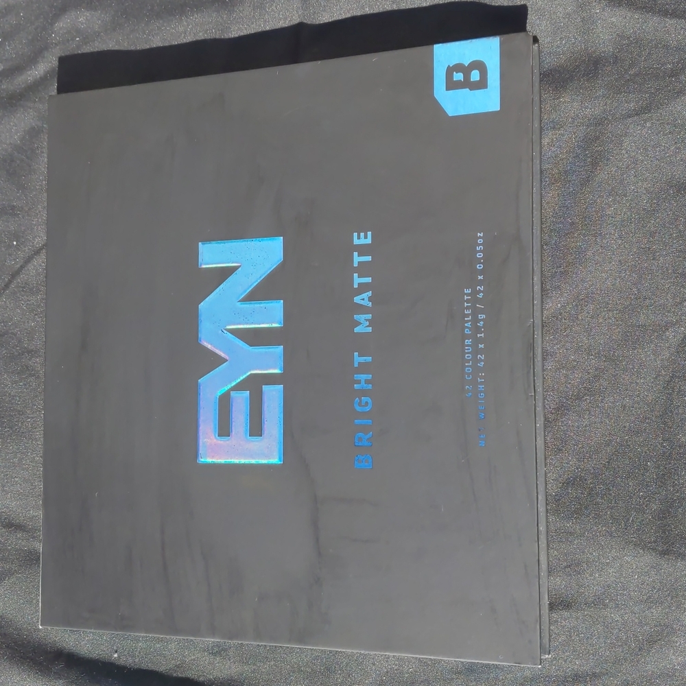 Beauty bay bright pallette